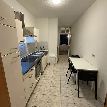 In Fuer 4 Personen - Quergasse Glauchau